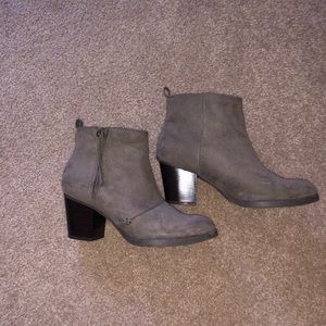 Old Navy booties